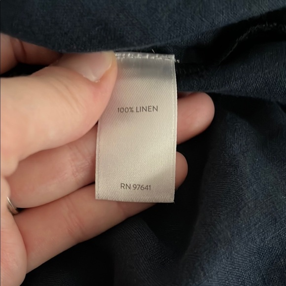 J. Jill Navy 100% Linen Mother of Pearl Sleeveless Tank Top - Size XL - Picture 3 of 15